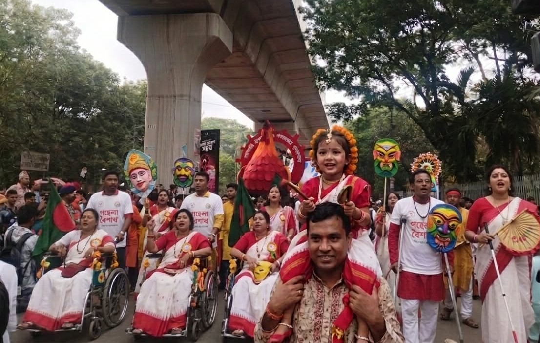 নববর্ষের উৎসবের রঙে মুছে গেল শারীরিক সীমাবদ্ধতা